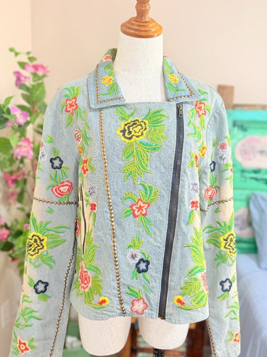 Aratta Jackets & Blazers - Aratta Embroidered Denim Jacket - Large
